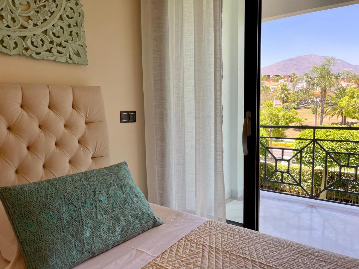Doncella Beach , Apartamento Con Vistas Al Mar エステポナ エクステリア 写真